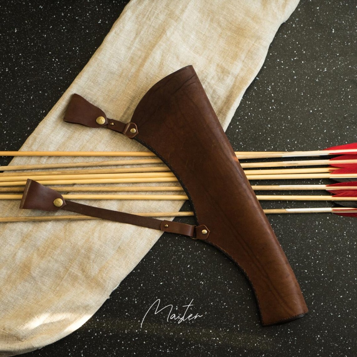 Leder Köcher Für Bogenschießen - Verstellbarer Pfeil Köcher Für Jagd & Zielpraxis