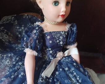 Vintage Original 1958 Midge Barbie Doll, Mattel Blonde Bubble Cut