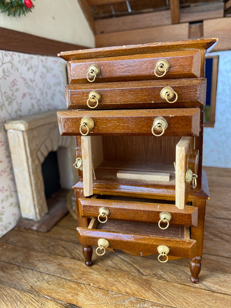 112 Scale Vintage Dollhouse 5 Working Drawers Tall Footed Dresser