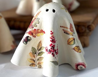 Cute Clay Ghost Home Decor, Table Top Halloween Decor, Autumn Indoor Decorations, Fall Foliage Harvest Ghost, Handmade Whimsical Decor