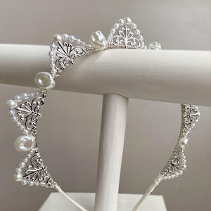 Vintage Style Wedding Crown with Pearls, Silver Bridal Tiara