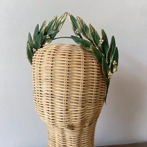 Greenery Woodland Wedding Crown, Leaf Headpiece for Bride, Rustic Hair Piece