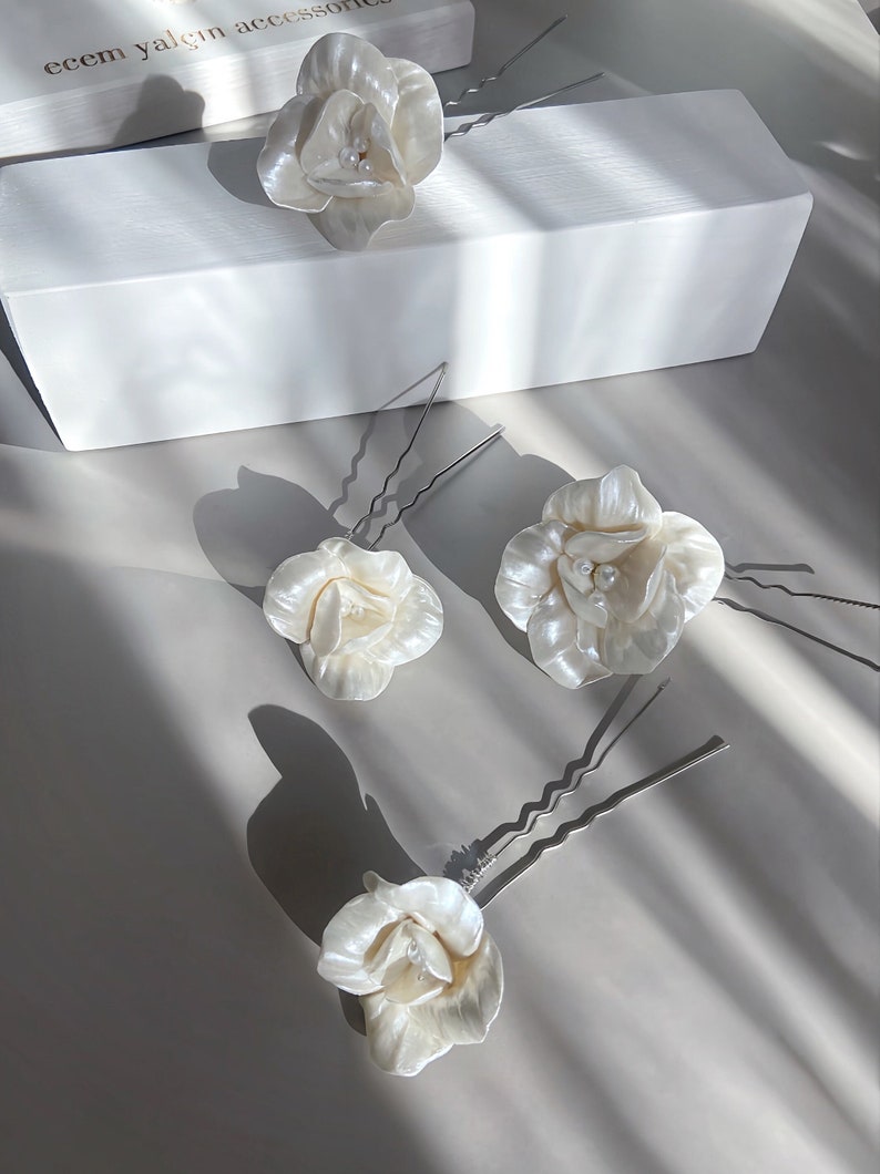 Bridal Floral Hair Pin Set, Porcelain Clay Flower Pins, Wedding Hair Accessory, Ivory Ceramic Hair Piece image 1