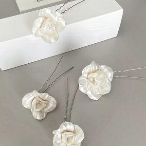 Bridal Floral Hair Pin Set, Porcelain Clay Flower Pins, Wedding Hair Accessory, Ivory Ceramic Hair Piece image 4