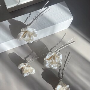 Bridal Floral Hair Pin Set, Porcelain Clay Flower Pins, Wedding Hair Accessory, Ivory Ceramic Hair Piece image 2