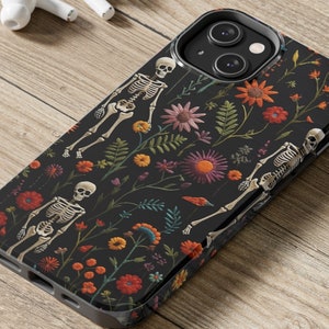 Automne Halloween Squelettes Broderie florale, iPhone 14 13 12 11 Pro Max 14 Plus iPhone 13 12 Mini Case iPhone XS Max XR 7 Plus 8 Plus, Boo