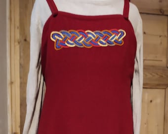 Viking-klänning med broderi