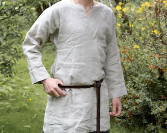 Vikingtunika i naturlinne