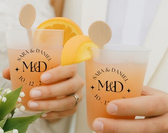 Custom Plastic Wedding Cups with Groom and Bride Names, Monogram Wedding Favors Cups, Personalized Cups for Wedding Reception Bar, Beer Cups