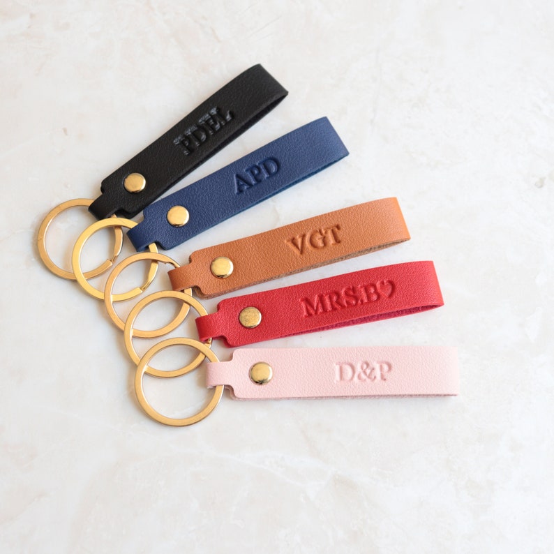 Personalized leather key fob, stamped leather keychain, monogram key chain for women, custom key holder for men, minimalist handmade keyring image 1