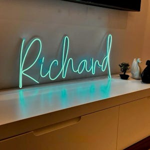 Placa de neon personalizada com nome, placa de neon cursiva, luzes de LED para quarto, decoração de parede neon personalizada, presentes de casamento, luzes de decoração de parede para quarto