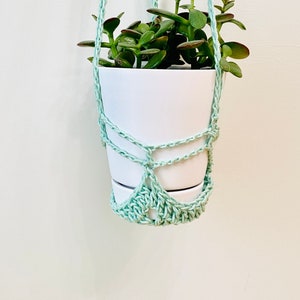 Hanging Plant Basket Instant Download PDF Pattern, Hanging Plant Basket, Standard 5 Inch Size Dual Purpose Flower Pot Holder, Video Tutorial