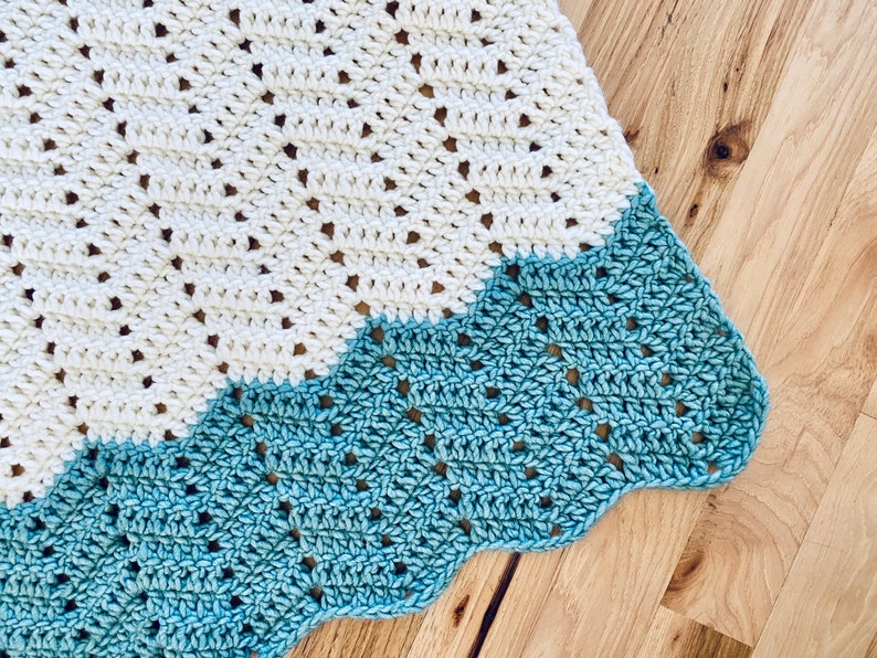 PDF Crochet Pattern Basic Chevron Blanket image 1