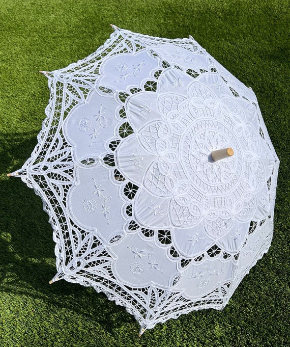 Handgemaakte gedetailleerde volledige katoen Victoriaanse kant paraplu parasol cadeau of decoratie Trouwen Accessoires Paraplus verschillende kleuren huwelijkscadeau 