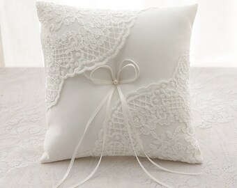 Ivory Ring Bearer Pillow | High Quality Satin Wedding Ceremony Ring Pillow | Ivory Venise Lace Ring Pillow | 7" x 7" | Single Middle Pearl
