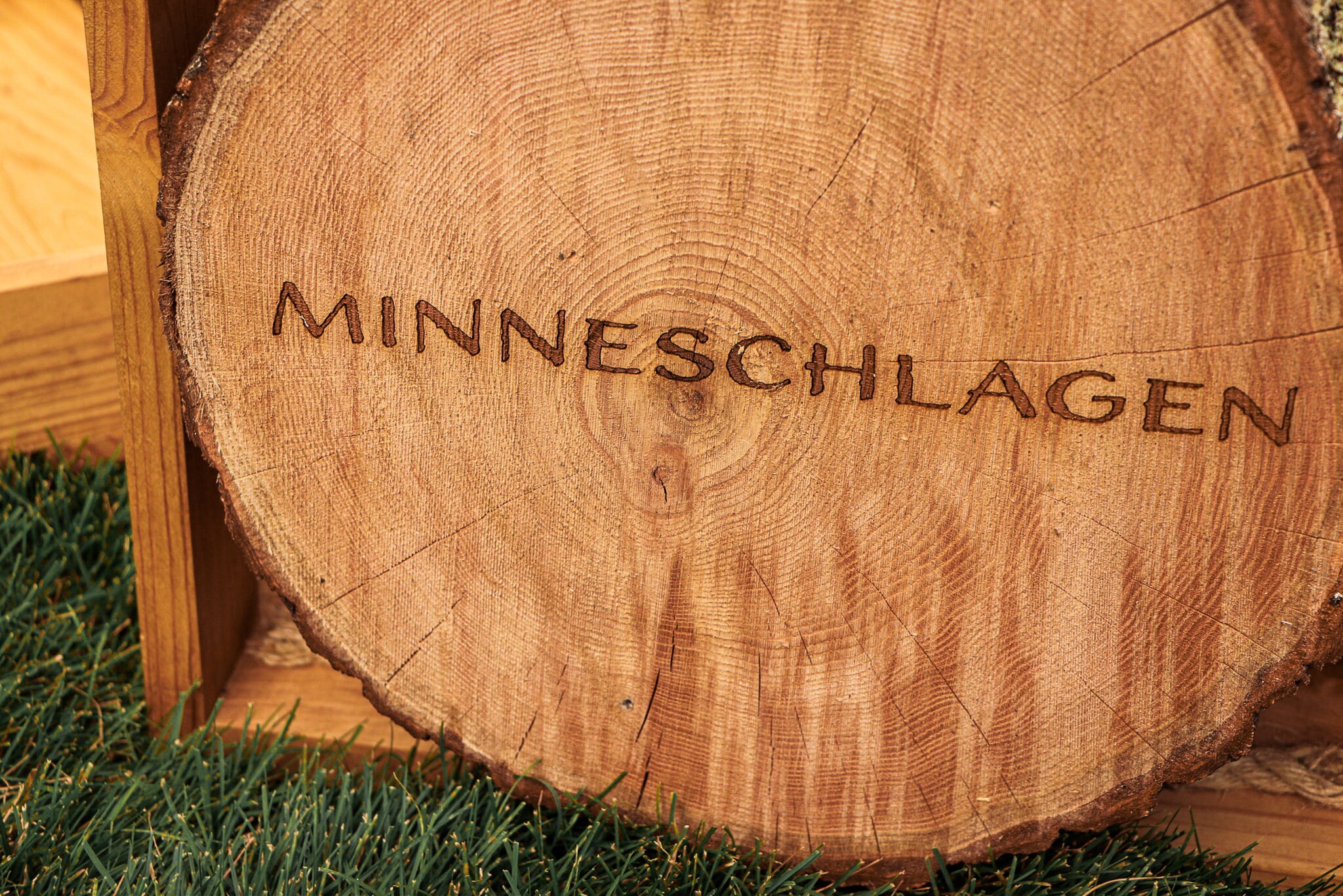 Minneschlagen Portable Hammer and Nail Game Original with Etsy