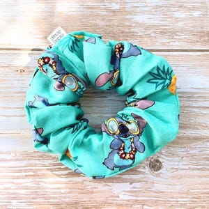 Teal Green Alien-Inspired Scrunchie – Kawaii Cute Hair Tie for Fans of cartoons Gift for Teens a