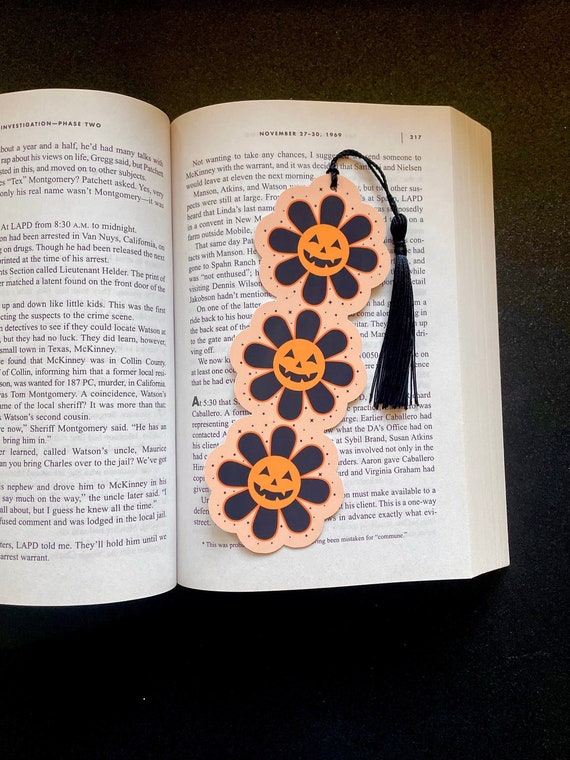 Fall Pumpkin Bookmark| Spooky Halloween Bookish| Jack o' Lantern Bookmark