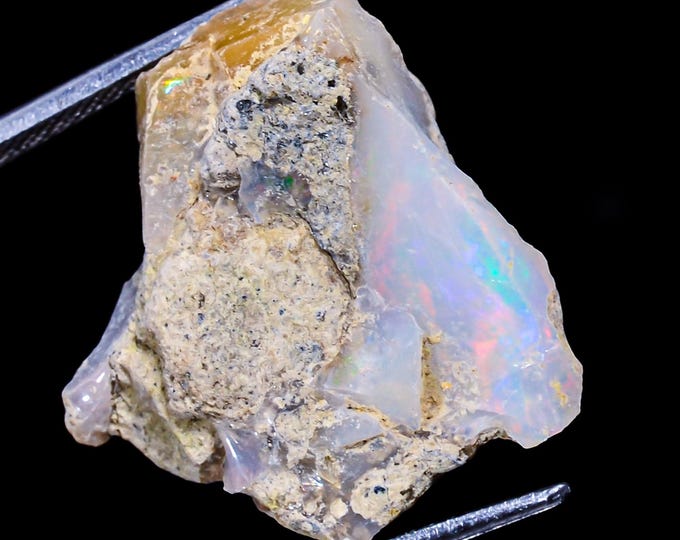 Natural Ethiopian Opal rough ,21x20x09 MM 14.00 Cts. KR03-89