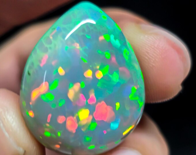 Gorgeous Top Grade Quality 100% Natural White Ethiopian Opal Oval Shape Cabochon Gemstone For Making Jewelry 22X18X9MM 23.00 Cts