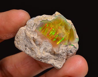 Welo Fire Ethiopian Opal Rough Gemstone: Jewelry Making (32X27X18MM, 57.00 Cts.)