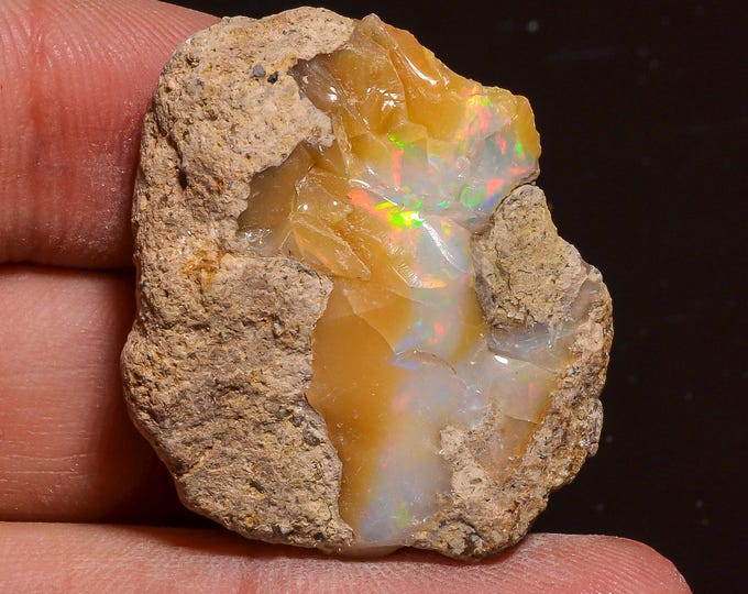 Ethiopian Opal rough -  33X27X11 MM 36.50 Cts. KR58-32