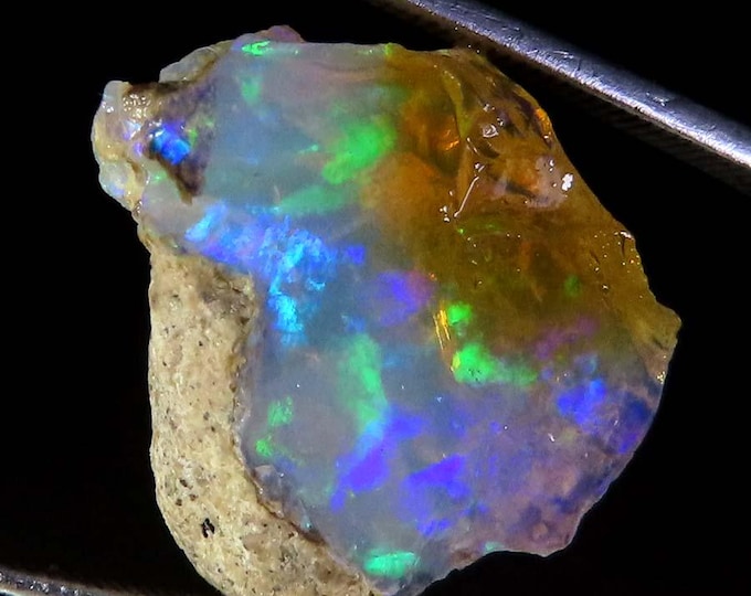 Natural Ethiopian Opal rough ,14x15x07 MM 8.90 Cts. MS06-58