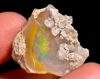 Natural Ethiopian Opal rough - 19X18X07 MM 12.50 Cts. KR46-17