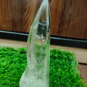 Natürlicher klarer Quarzobelisk, Quarzkristallturm, großer Kristallturm, Kristallstabspitze, Heilzauberstab, Reiki-Heilung, Kristallgeschenk HCH01