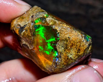 Welo Fire Opal Rough: Natural Ethiopian Crystal, 87.50 Cts