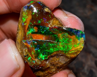 Welo Fire Opal Rough Gemstone: Ethiopian Crystal Specimen, 42.00 Cts