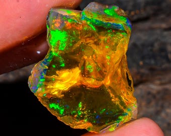 Opal Rough Gemstone, Natural Crystal Opal Rough,Welo Fire Crystal Opal, Flashy Fire Specimens Ethiopian Opal Raw, Oil Opal Rough, 17.00 Cts.