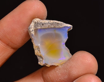 Welo Fire Ethiopian Opal Rough Gemstone: Jewelry Making (22X18X14 MM, 17.00 Cts.)