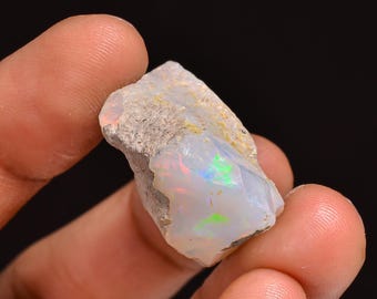 Welo Fire Ethiopian Opal Rough Gemstone: Jewelry Making (29X21X13 MM, 32.00 Cts.)