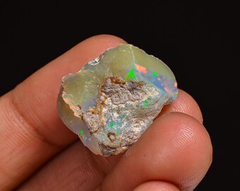 Welo Fire Ethiopian Opal Rough Gemstone: Jewelry Making (20X16X15 MM, 20.50 Cts.)