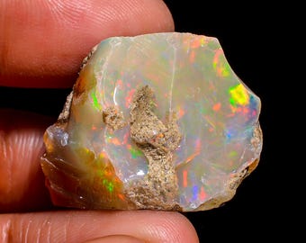 Ethiopian Opal rough -26x21x15 , 31.50 Cts, KR47-16