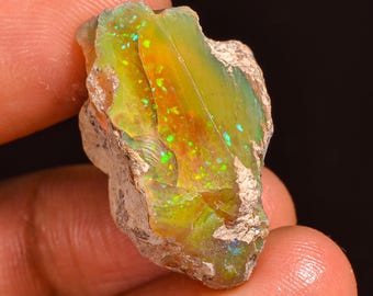 Welo Fire Ethiopian Opal Rough Gemstone: Jewelry Making (25X18X14 MM, 28.50 Cts.)