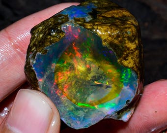 Welo Fire Opal Rough: Natural Ethiopian Crystal (170.00 Cts)