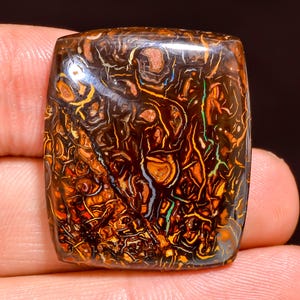 Piedra preciosa suelta de ópalo de roca 100 % natural de primera calidad, forma radiante, cabujón, exclusiva, para hacer joyas, 29 x 25 x 6 mm, 55,00 cts. KR44-44