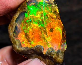 Opal Rough Gemstone, Natural Crystal Opal Rough,Welo Fire Crystal Opal, Flashy Fire Specimens Ethiopian Opal Raw, Oil Opal Rough,67.00 Cts.