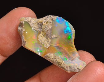 Welo Fire Ethiopian Opal Rough Gemstone: Jewelry Making (32X17X7MM, 19.50 Cts.)