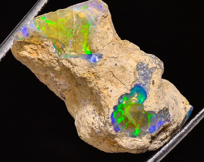 21 Cts. 100% Natural Welo Fire Ethiopian Opal Rough Loose Gemstone 26X13X12 MM