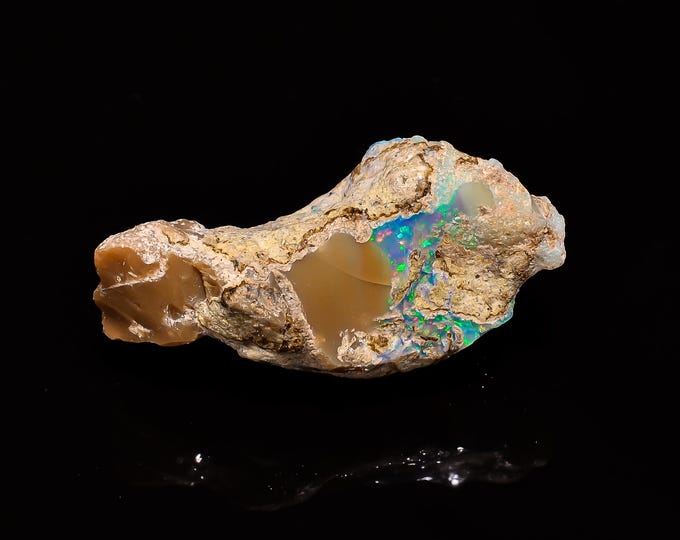 Natural Ethiopian Opal rough ,37X16X15 MM 26.75 Cts. KR14-32