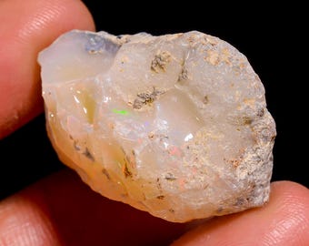 Natural Ethiopian Opal rough - 26X20X13 MM 31.00 Cts. KR46-79