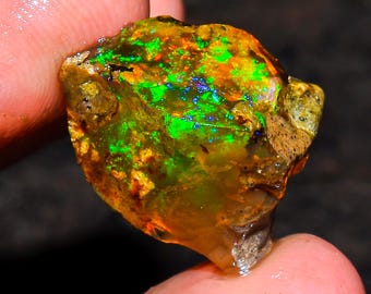 Welo Fire Opal Rough Gemstone: Ethiopian Crystal Specimen, 11.50 Cts