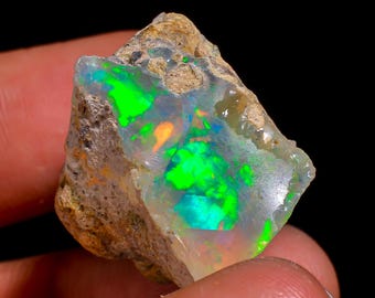 Ethiopian Welo Fire Opal Rough: Raw Crystal Gemstone (41.50 Cts, 26X19X17 MM.)