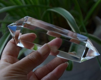 Himalayan Crystal Quartz Vogel Wand: Hand Cut Reiki Healing Point 6 sided 5.84 inch