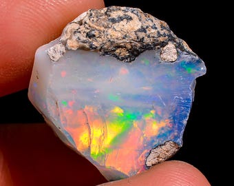 Natural Ethiopian Opal rough - 18X17X8 MM 11.50 Cts. KR47-81