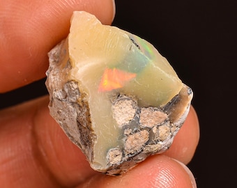 Welo Fire Ethiopian Opal Rough Gemstone: Jewelry Making (19X15X11 MM, 14.00 Cts.)