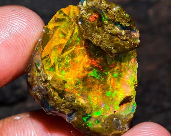 Opal Rough Gemstone, Natural Crystal Opal Rough,Welo Fire Crystal Opal, Flashy Fire Specimens Ethiopian Opal Raw, Oil Opal Rough, 21.00 Cts.